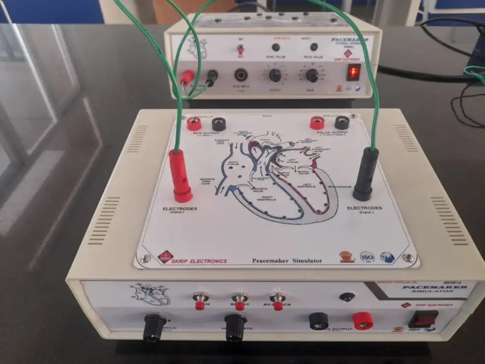 Pacemaker with simulator